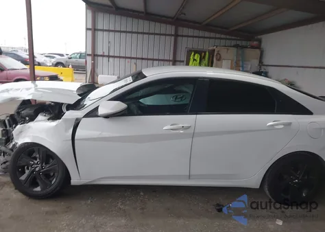 2021 Hyundai Elantra Sel from USA, damaged, VIN 5NPLM4AG8MH027931